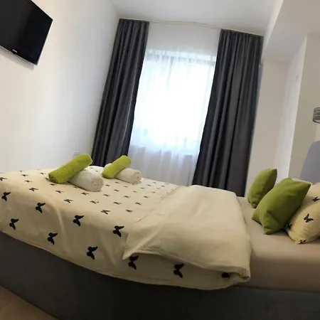 Gooapartments Mamaia Two